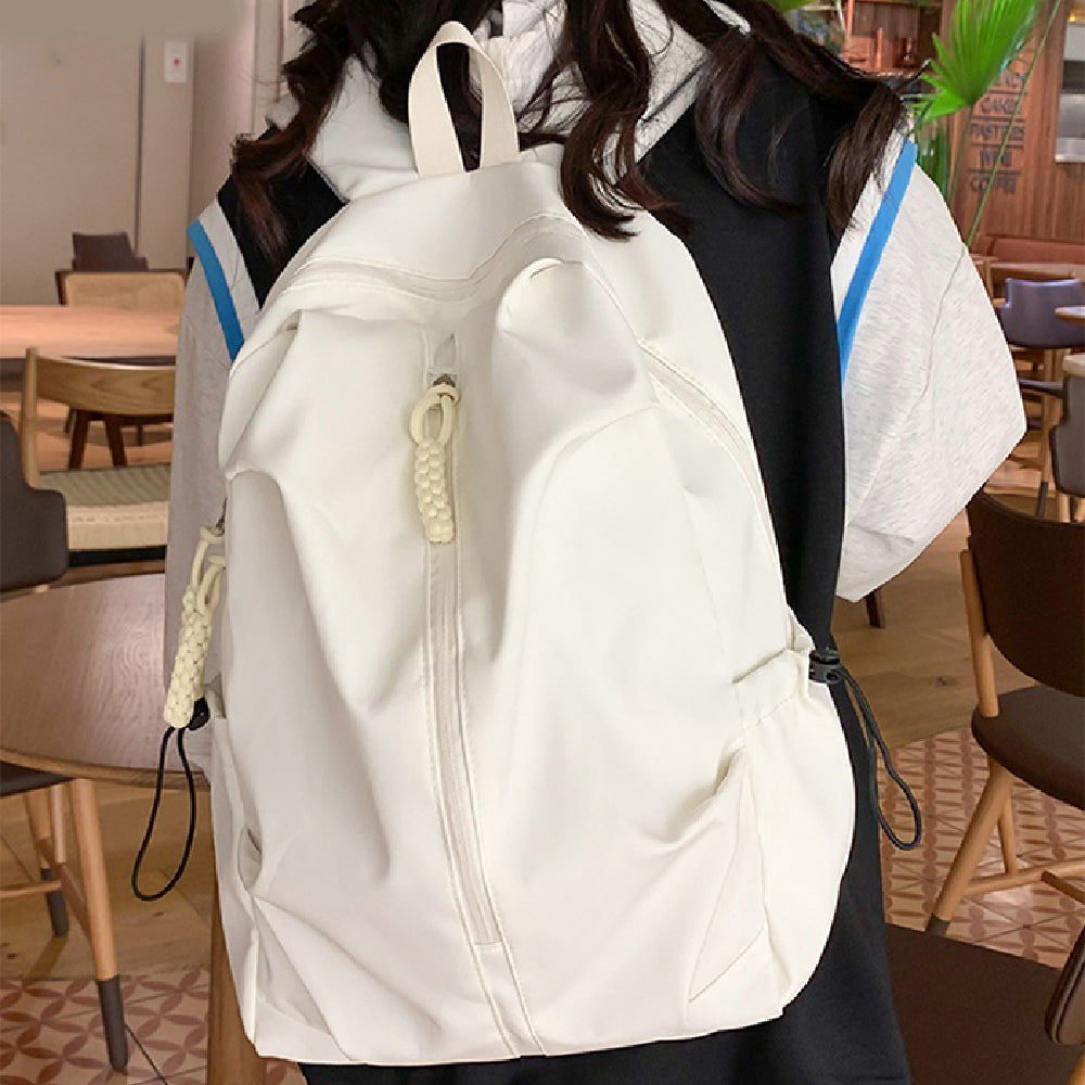 Rucsac Dollcini pentru studenți – o alegere ușoară, practică și la modă pentru școală și activități de agrement