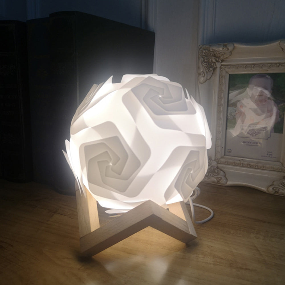 Lampă LED portabilă cu trandafir Dollcini DIY – albă, decor romantic, cu funcționare pe baterii