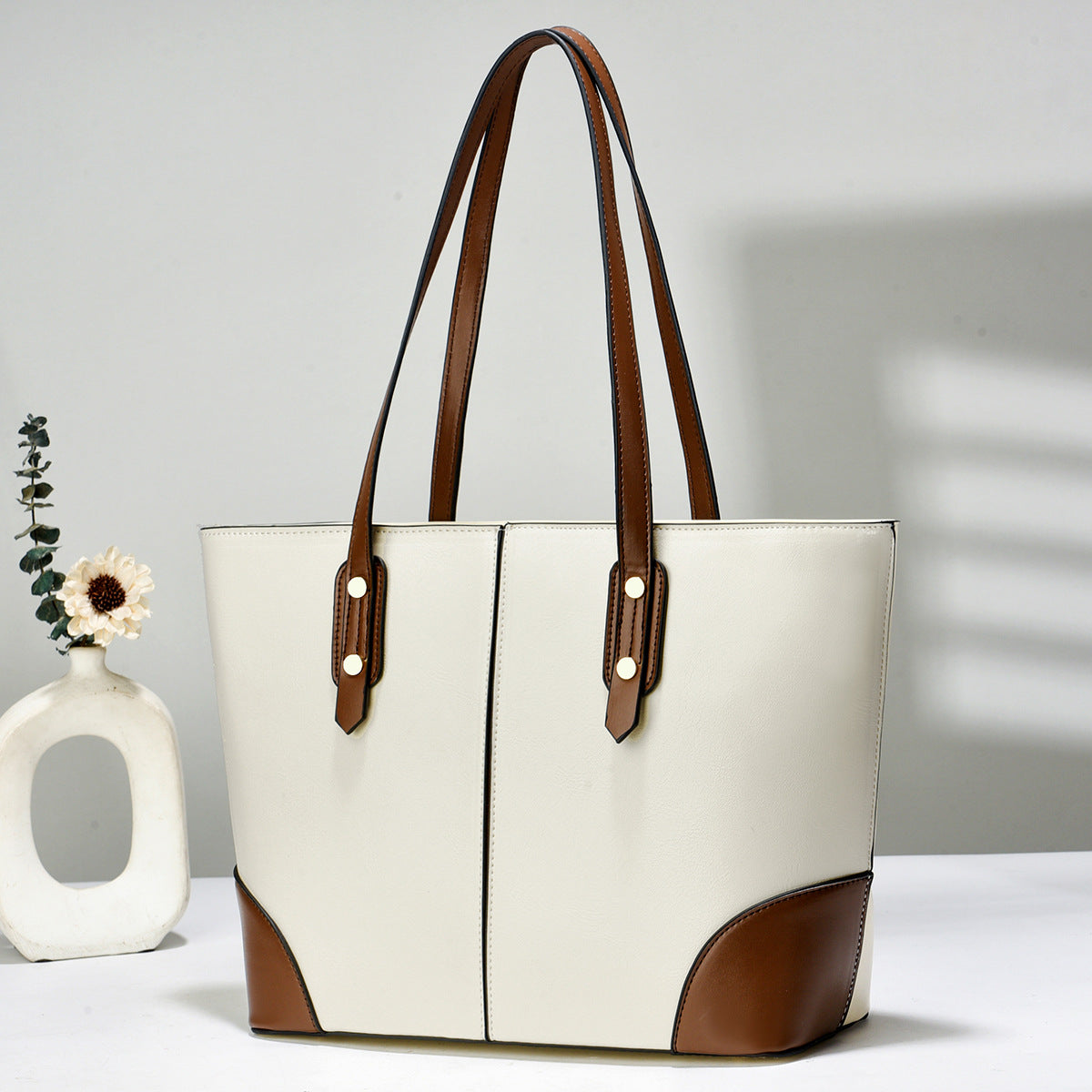 Dollcini Women's Large Tote Handbag – Urban Simplicity Style, Zippered, for Everyday Use