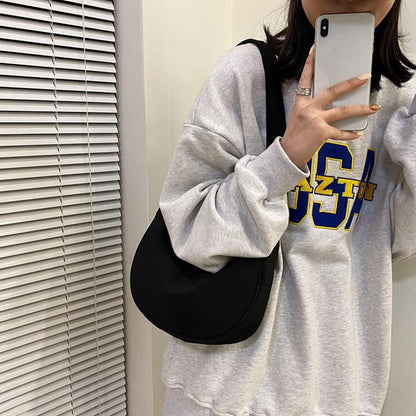 Dollcini Geantă de umăr semilună pentru femei – Material impermeabil, pentru uz zilnic